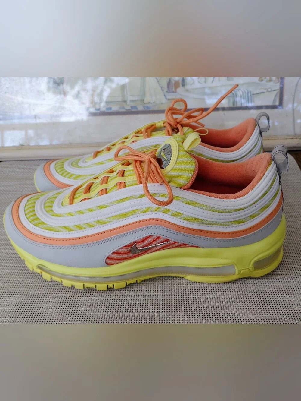 Nike 